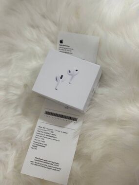 🎧 Apple AirPods Pro (3rd Gen) – Brand New, Sealed 🔥